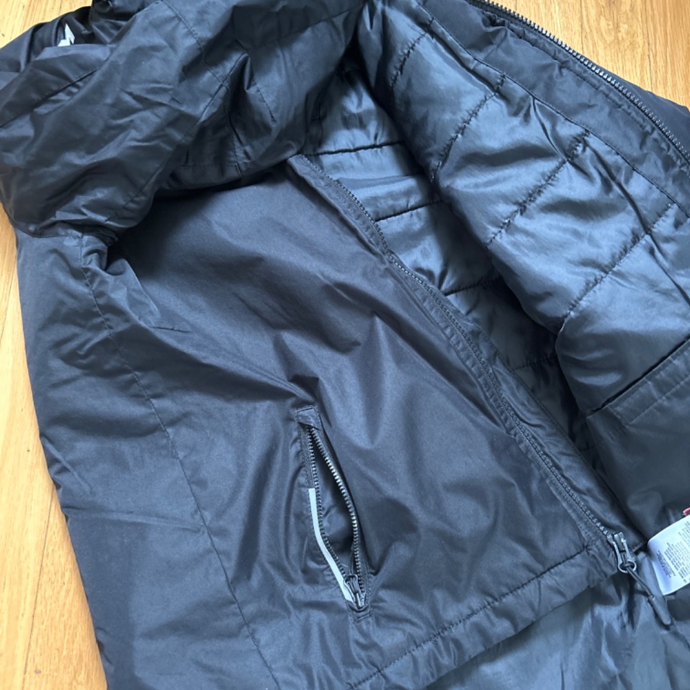 CCM Boys Black Quilted Hockey Jacket with Removable Hood - Picture 5 of 8